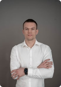 Никита Захаров